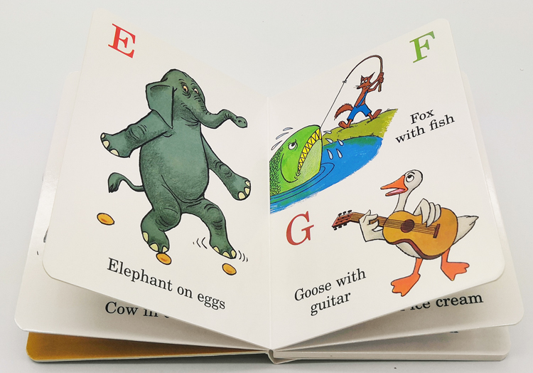 英文原版 The Alphabet Book 字母表 纸板书 苏斯博士 Dr.Seuss 儿童启蒙英文字母学习