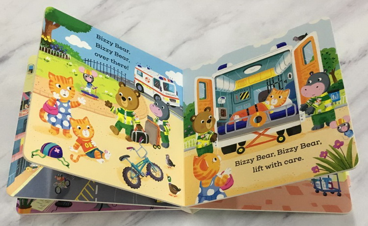 Bizzy Bear 小熊很忙系列8册 纸板机关操作翻翻书 英版 Train Driver/Zoo Ranger/Racing Driver 绘本可搭sing along